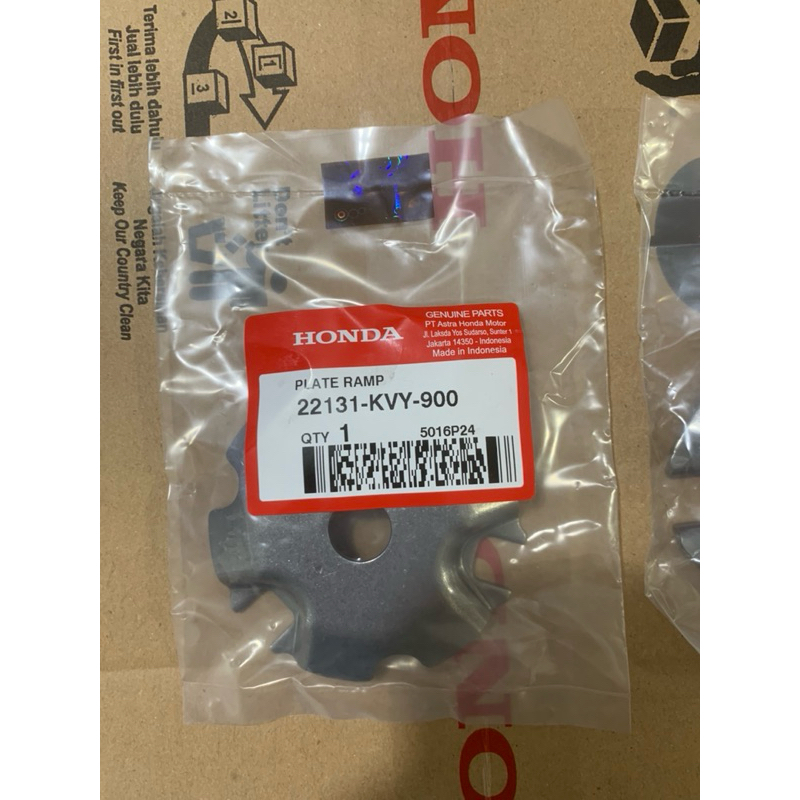 Roller Pusher (Plate Ramp) – BeAT และ Spacy, Original Honda AM, 22131-KVY-900