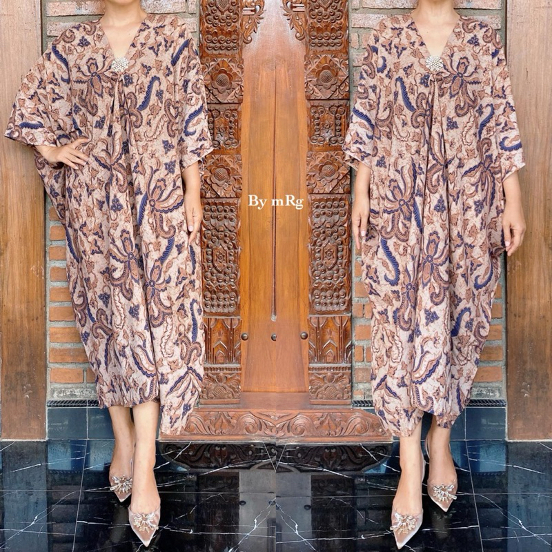 CLASSIC JAVANESE KAFTAN SOLO KAFTAN JAVANESE KAFTAN MODERN BATIK KAFTAN MODERN BATIK KAFTAN