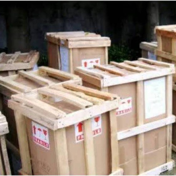 KP8 บรรจุพาเลทไม้ขนาดเล็ก