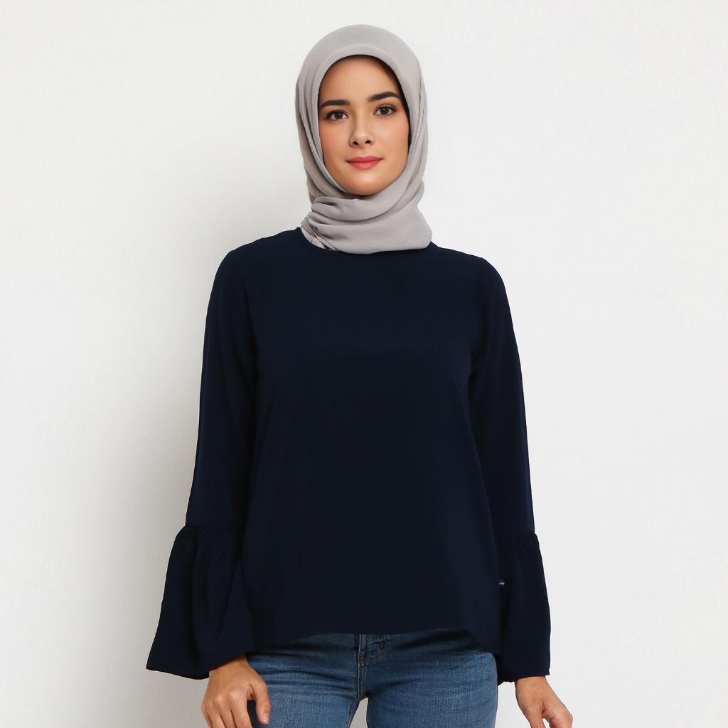 Flamoush Elysia Navy Basic Blouse สําหรับผู้หญิง