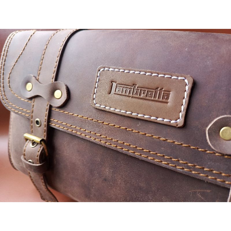 กล่องบนหนังวัวแท้ Lambretta Bag