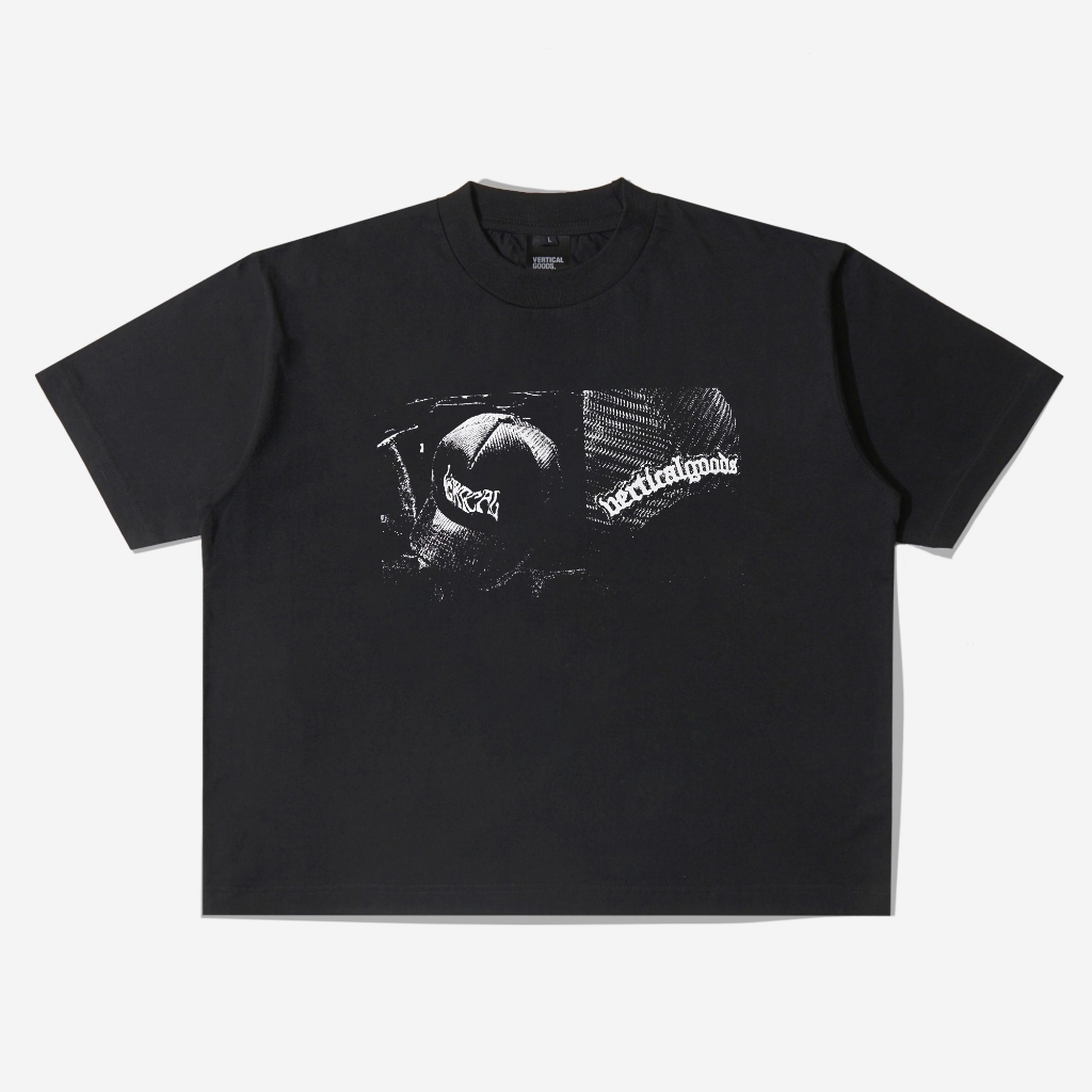 Hitam สินค้าแนวตั้ง | เสื้อยืด BOXY CROP KAOS สีดํา | Hatz สีดํา