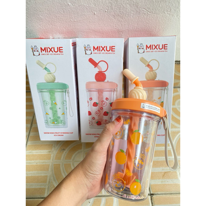 ขวดน้ําดื่ม mixue ขนาด 500 มล. / แก้วน้ําสีส้ม