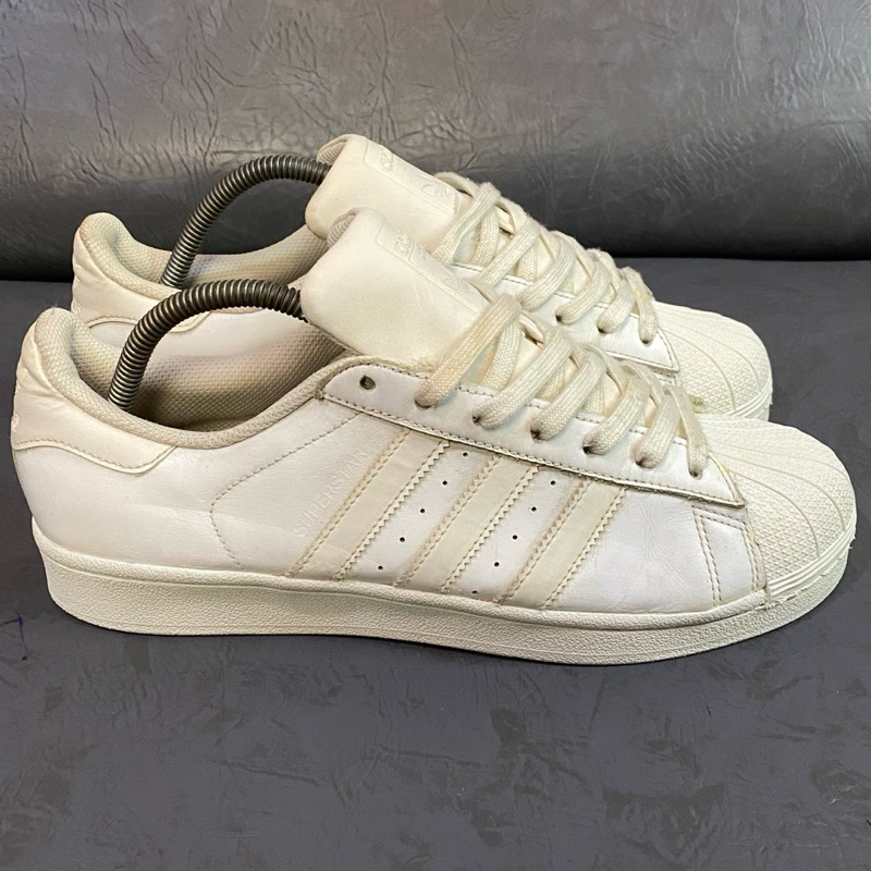 Sz42 Adidas Superstar White รองเท้ามือสอง