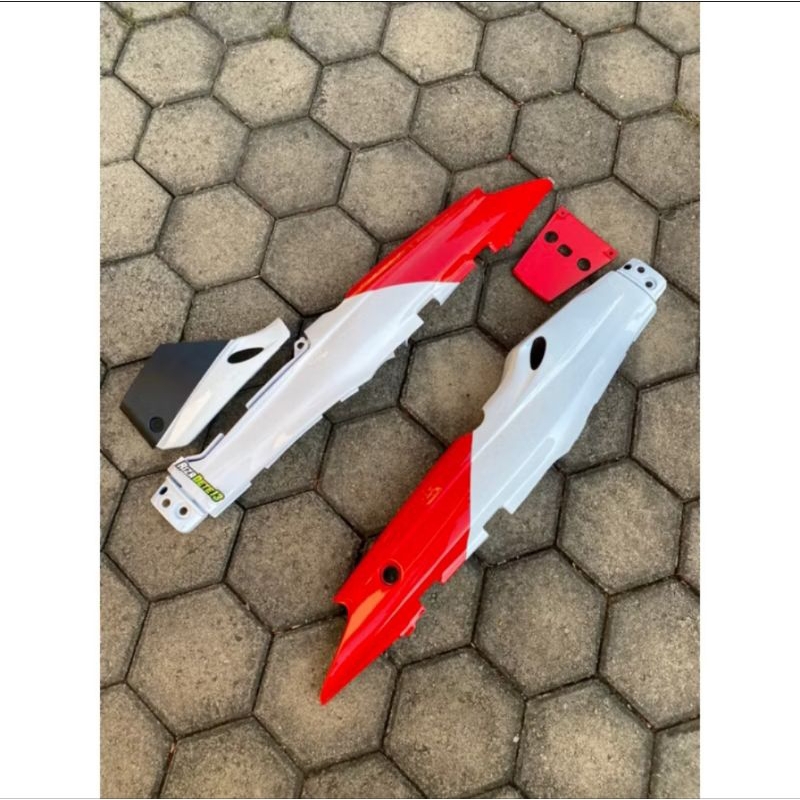 MERAH YAMAHA FIZ R MALBORO RED WHITE BODY COVER ชุดกล่องแบตเตอรี่