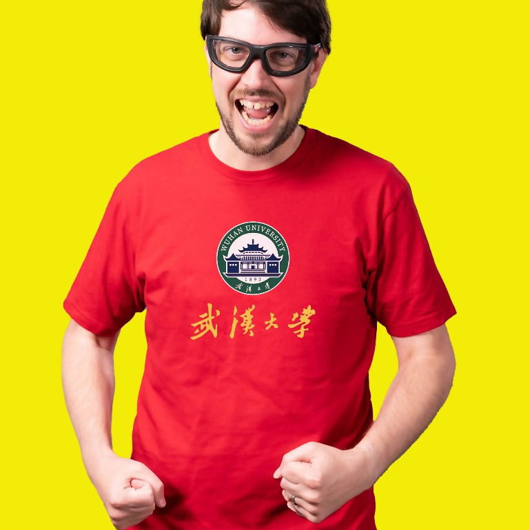 Wuhan University China Tshirt สีแดงผ้าฝ้ายพรีเมี่ยมเสื้อยืดแขนสั้นเสื้อผ้า