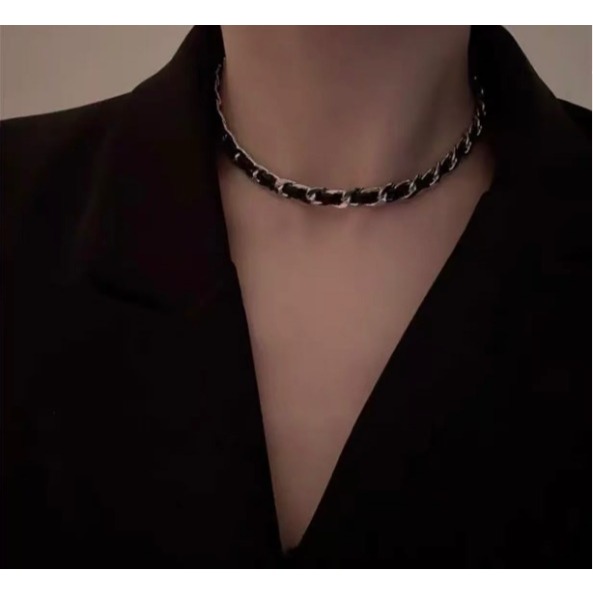 สร้อยคอ SILVER BLACK WOVEN