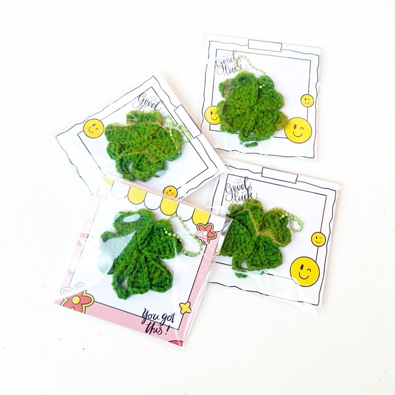 QUEEN OF TEARS CLOVER KEYCHAIN | ลัคกี้โคลเวอร์ | KNITTED CLOVER ดอกไม้ | ของชําร่วยรับปริญญา | ของช
