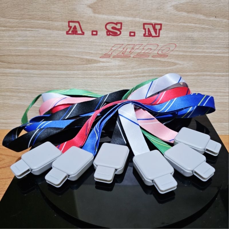 GANTUNGAN ID Card Lanyard ดึงรุ่น ID Card Lanyard ลาย Motif ID Card Holder