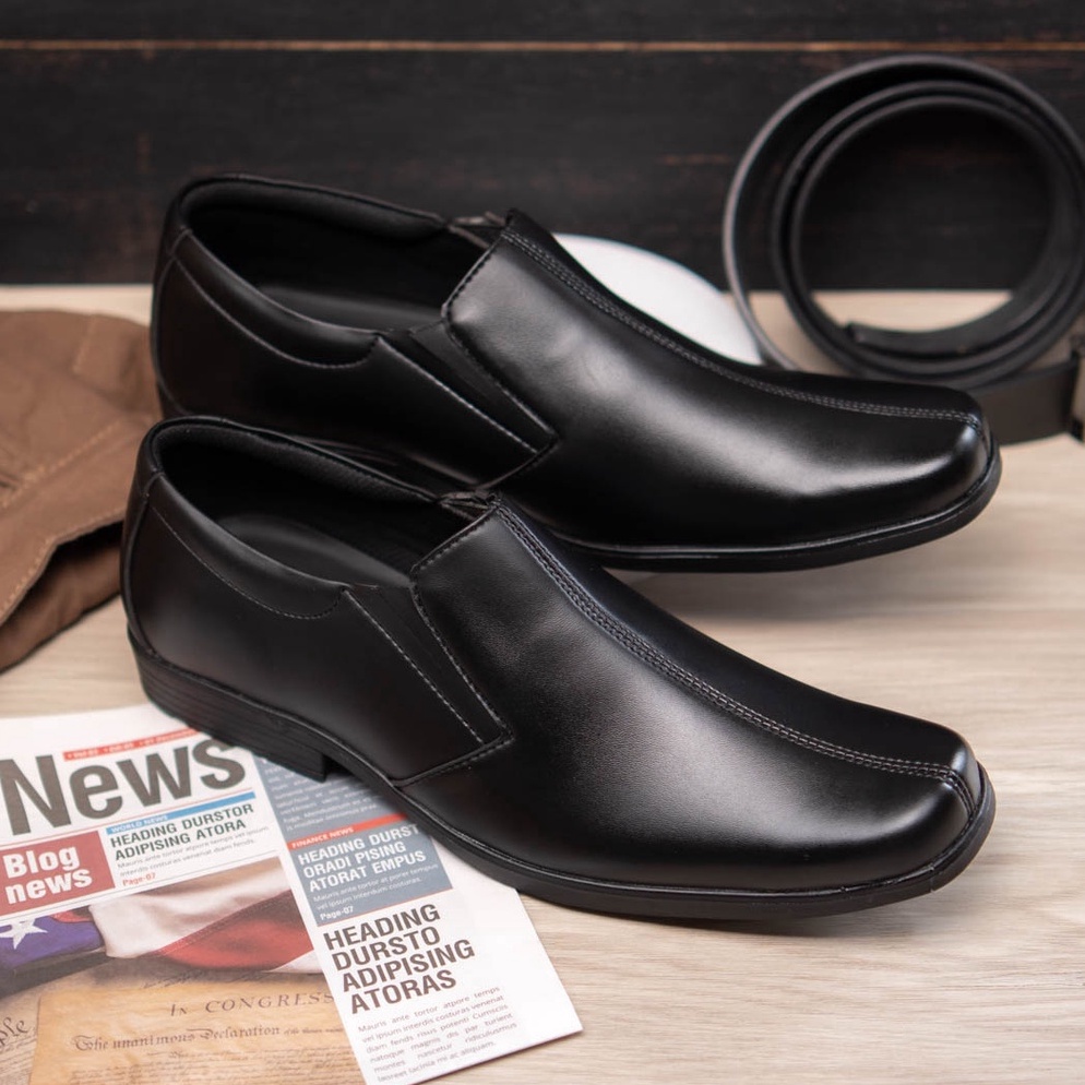 ขายร้อน PAULMAY Milan 79 รองเท้าทํางานอย่างเป็นทางการสําหรับผู้ชายแบบสวมสีดํา