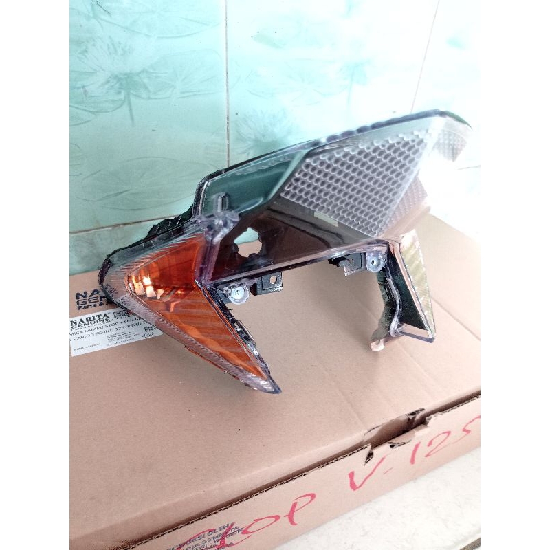 Hitam Reflector PLUS MIKA ด้านหลังเบรค STOP LIGHT VARIO 125 FI OLD KZR 2012-2014 COSTUM สีดํา ORN