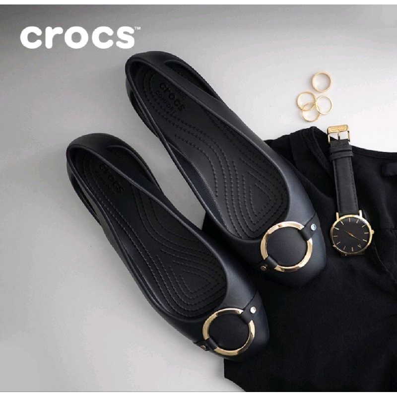 Crocs sloane ring รองเท้าแตะผู้หญิงแบน / แหวน crocs / รองเท้าแตะ sloane ผู้หญิง crocs
