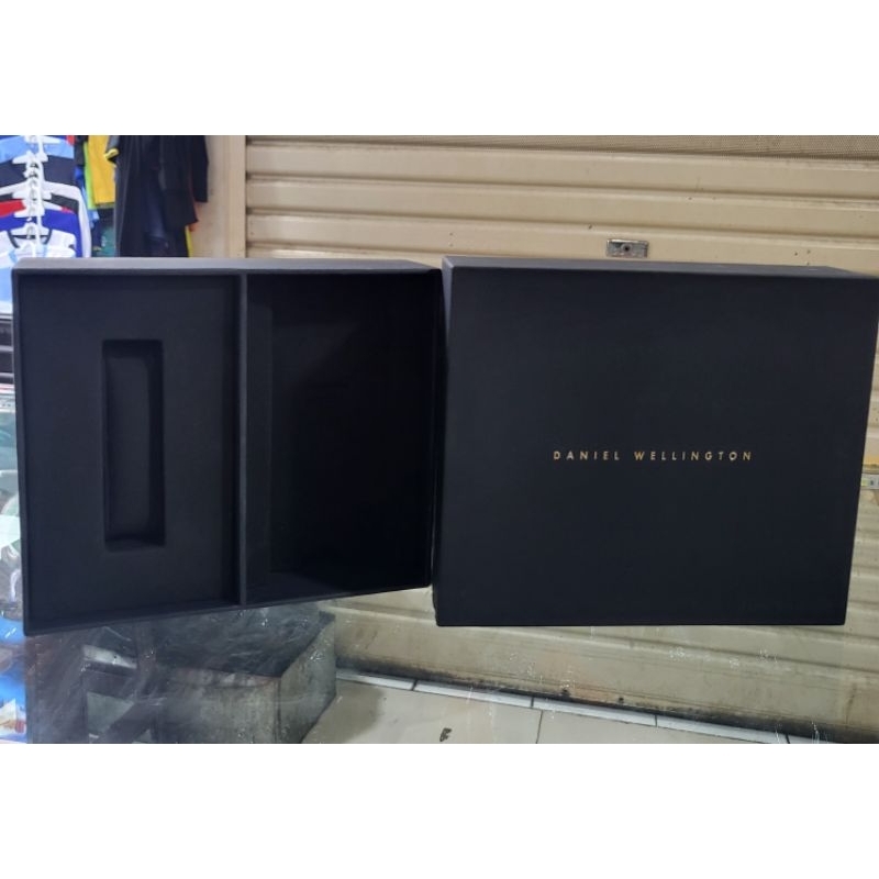 DANIEL WELLINGTON กล่อง Dw daniel goodington