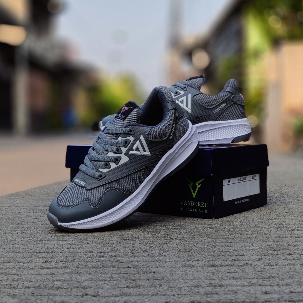 Vanderzu FR302 รองเท้าผ้าใบวิ่งสําหรับบุรุษและสตรี Unisex, รองเท้ากีฬายิมนาสติกแบดมินตัน