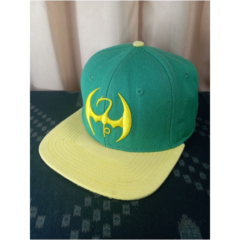 หมวก MARVEL Snapback ดั้งเดิม โลโก้ตัวละคร Iron Fist อย่างเป็นทางการ