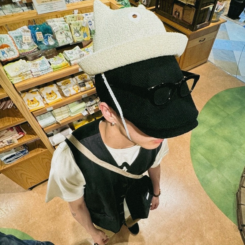 TREASURE Photocard/Merch/Album [BOOKED]