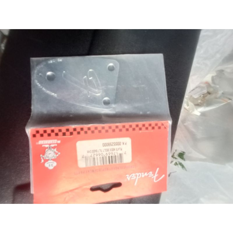 คอแผ่นบังโคลน 3 bolt tlt bass chr