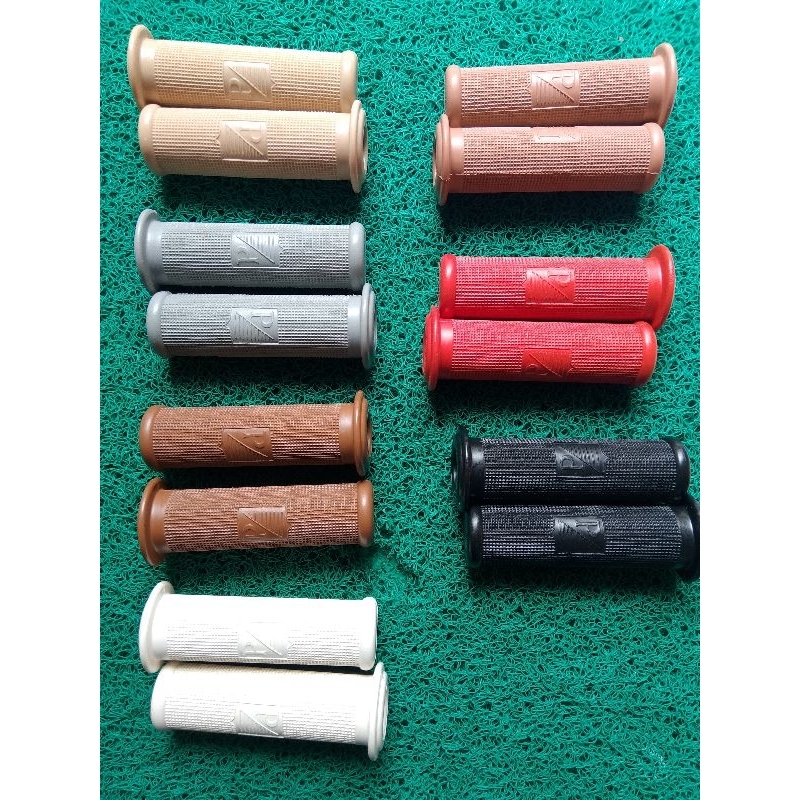 ปลอกแฮนด์ hanfat vespa vbb super sprin รุ่น p/ metalplast สามารถใช้กับ vespa vbb PX PS