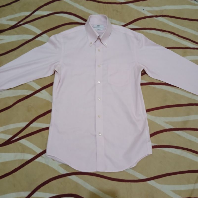 Kemeja Uniqlo Slim Fit Non Iron Pink Size Shirt