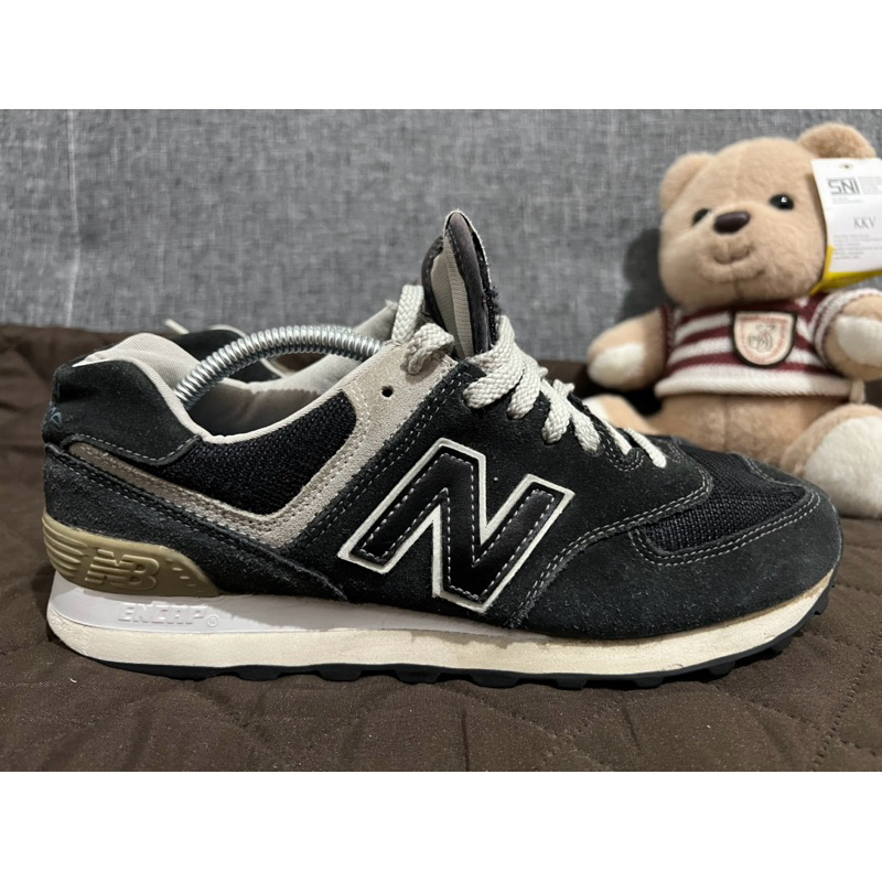 รองเท้า New Balance 574 Classic มือสอง