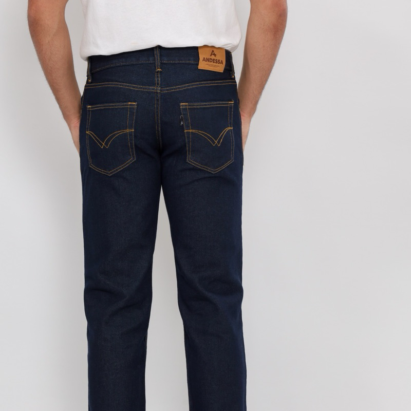 ผู้ชาย STANDARD JEANS // REGULAR JEANS