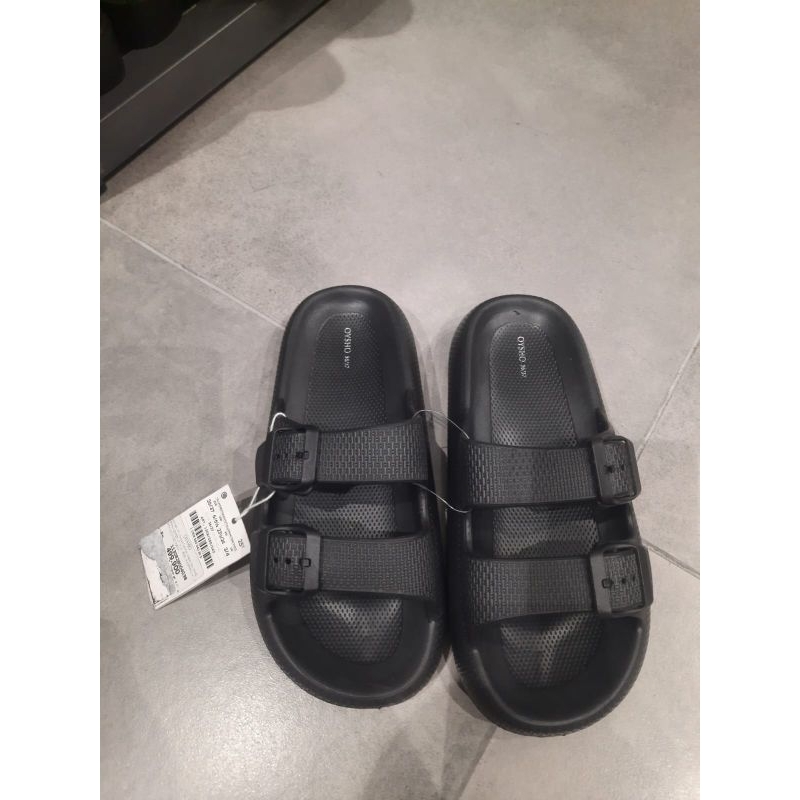 รองเท้าแตะ OYSHO****