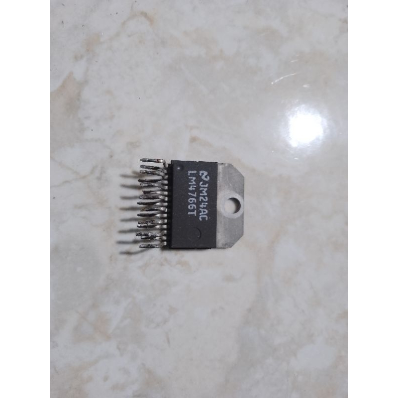 IC LM4766 / LM4766 / LM 4766 เดิม
