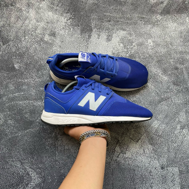 New Balance 247 ขนาด 42 26,5cm