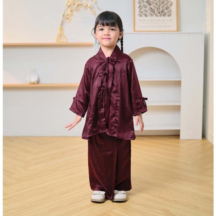 Kahlaa Baju Kurung Anak Coquette เสื้อผ้าเด็กมุสลิมเสื้อผ้ามาเลย์หนึ่งชุด MARYAM KURUNG ANAK