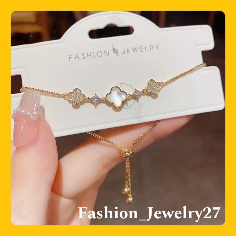 สร้อยข้อมือแฟชั่นสตรี Clover Gold Motif นําเข้าใหม่