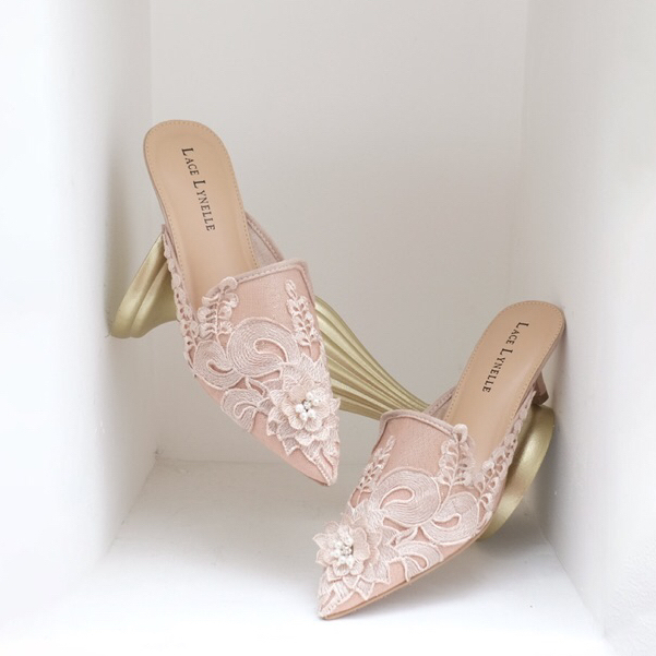 ลูกไม้ LYNELLE HEELS YEJIN