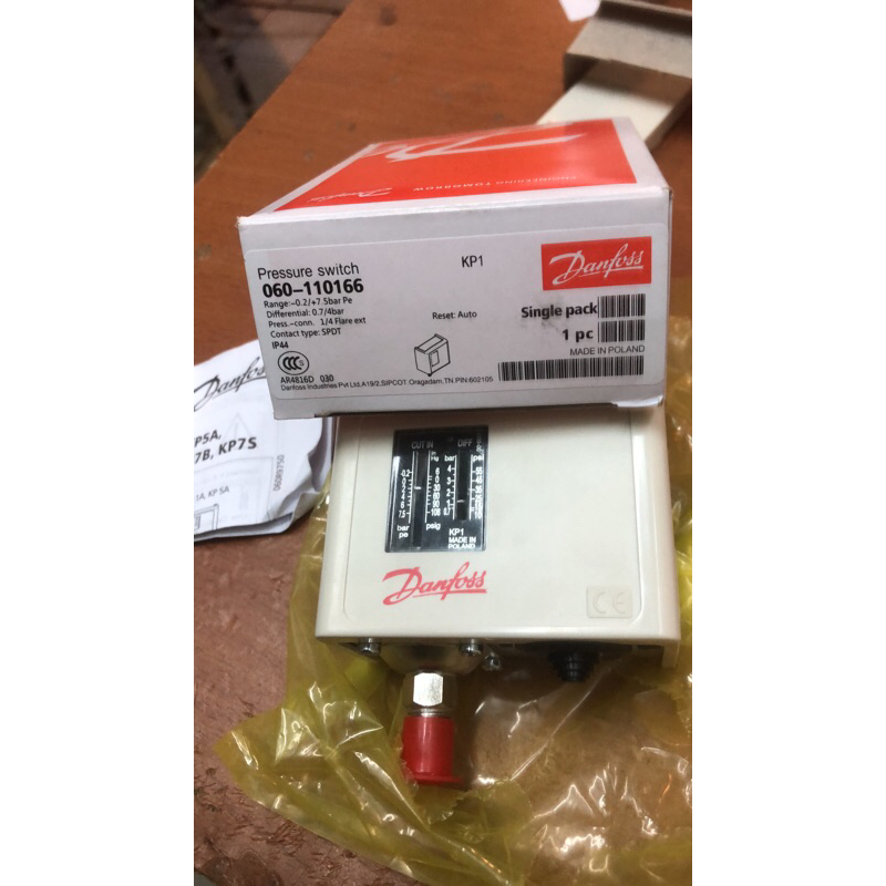 สวิตช์แรงดันต่ํา Danfoss KP1 / KP 1 Auto