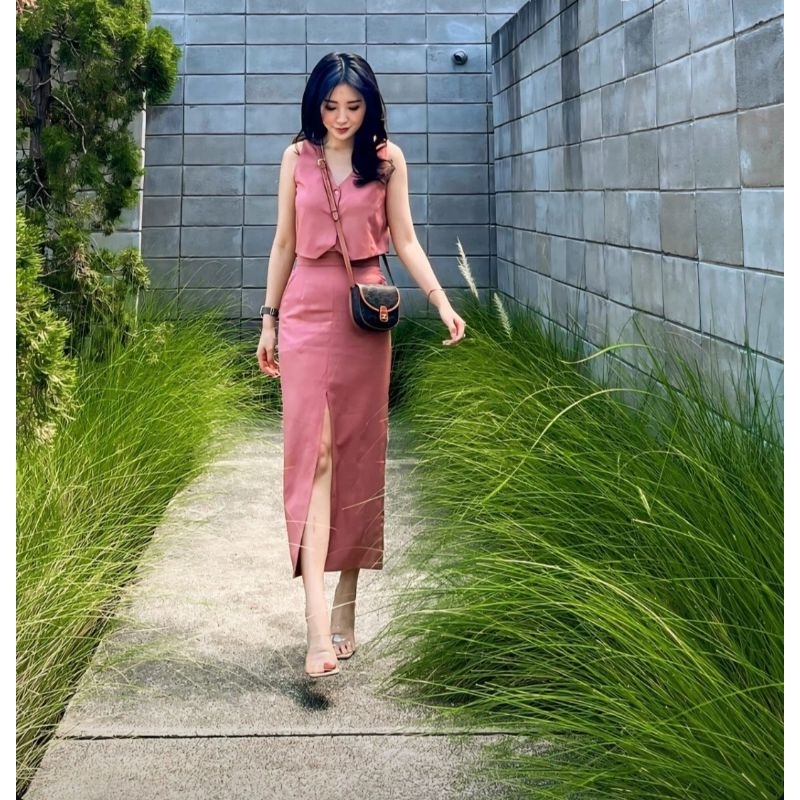 Raquel Set Shop ที่ muku Preloved