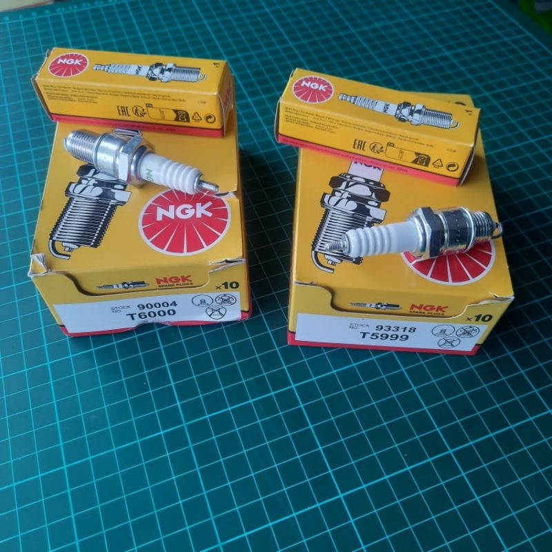 หัวเทียน NGK vespa พร้อมเกลียวสั้นและเกลียวยาว