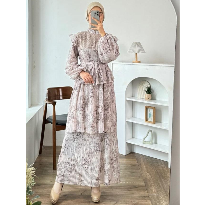 Glamo.id - LHN 555.411 ชุดเดรส 3 ชั้น Plisket Sleeve Ruffle Longsleeve Women ฟรีสายรัด Pinggan