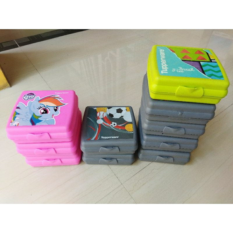 TUPPERWARE Preloved กล่องอาหารกลางวัน little pony ทัปเปอร์แวร์แซนวิช keeper ball มือสองสําหรับเด็ก