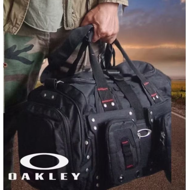 กระเป๋าเดินทาง OAKLEY