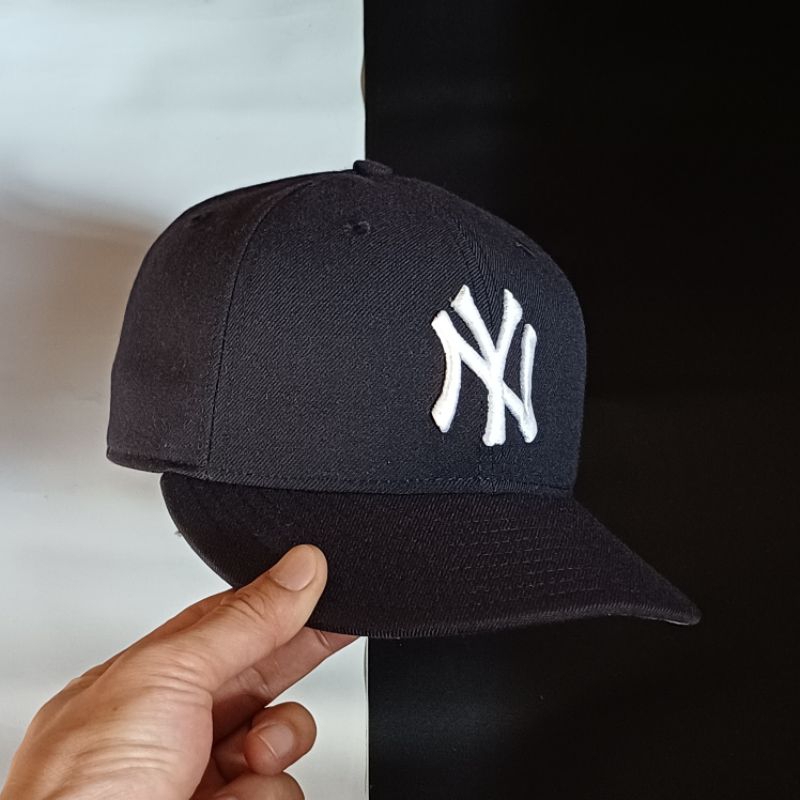 หมวก newera 59fifty มือสอง