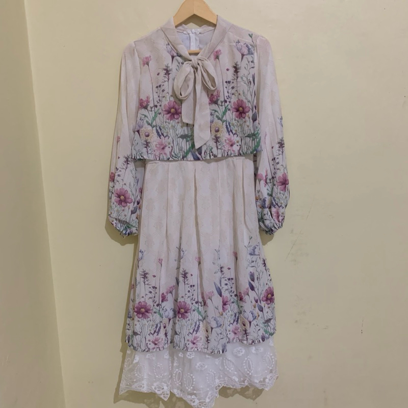 Midi Dress LA VELA Boutique / Midi Geraldin / Midi Korea LA Vela / Gamis LA VELA Boutique / Midi LA 
