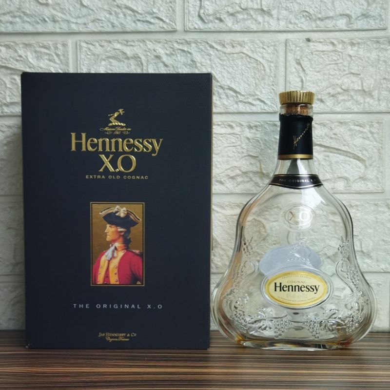 Hennessy XO ขวดเปล่า + กล่องขนาด 700 มล