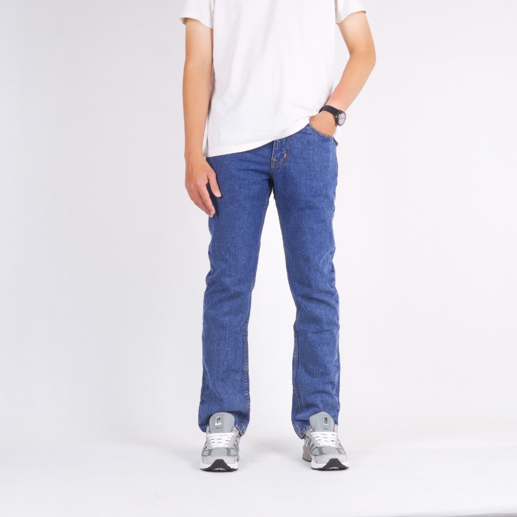 Superego กางเกงยีนส์ผู้ชาย Size 29-38 Slim Tapered Long Pants Denim Washed สีน้ําเงินเข้ม SBT02C