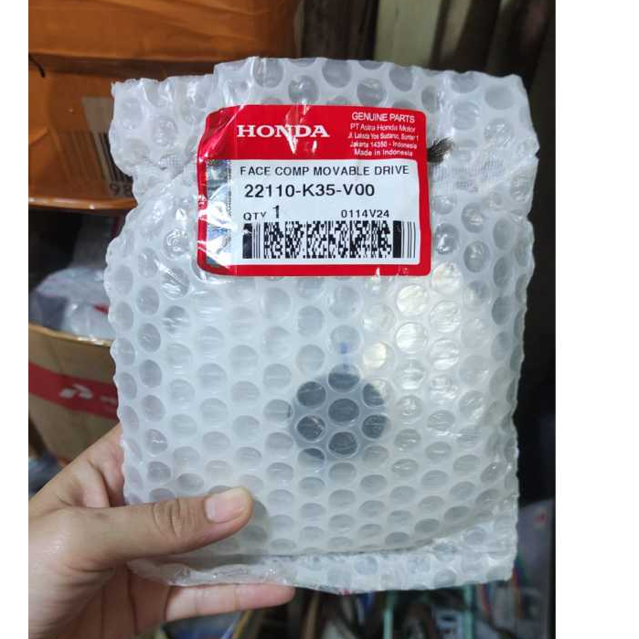 Honda Vario 125 / 22110-K35-V00 ORIGINAL AHM Roller Housing