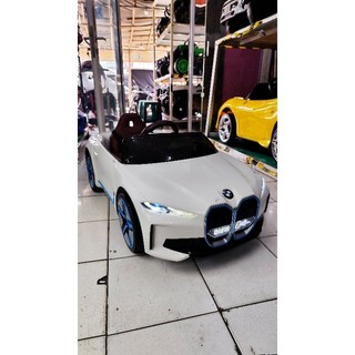 Mobil Aki BMW I4 Lisenced