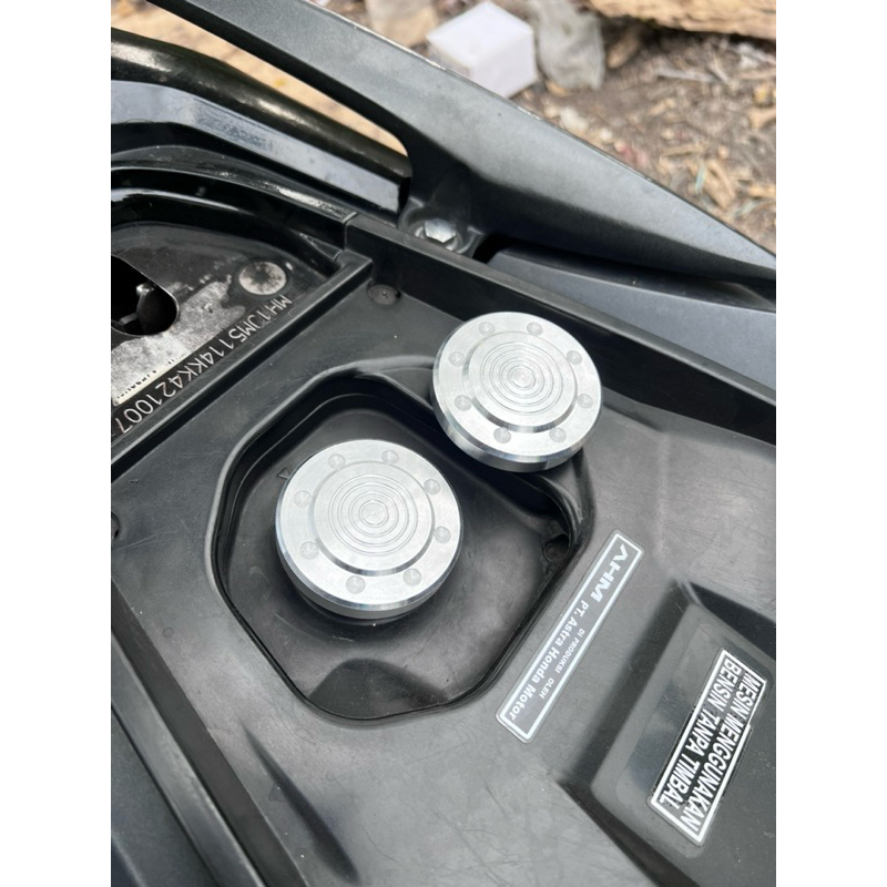CNC TANK CAP สําหรับ AUTOMATIC BEBEK UNIVERSAL SLEEP ENGINE VARIO BEAT SCOOPY JUPITER VEGA MIO ETC.