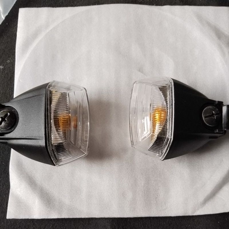 X RIDE FRONT TURN SIGNAL LIGHT