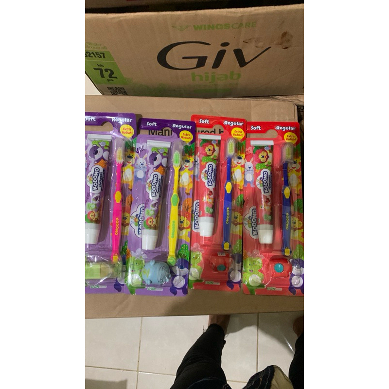 (1 ชิ้น) KODOMO 2in1 REGULAR/ Ziga TOOTHBRUSH