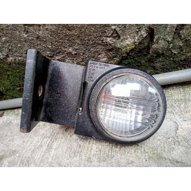 ไฟตัดหมอก ไฟตัดหมอกขวา koito 132-35012 Made in Japan original