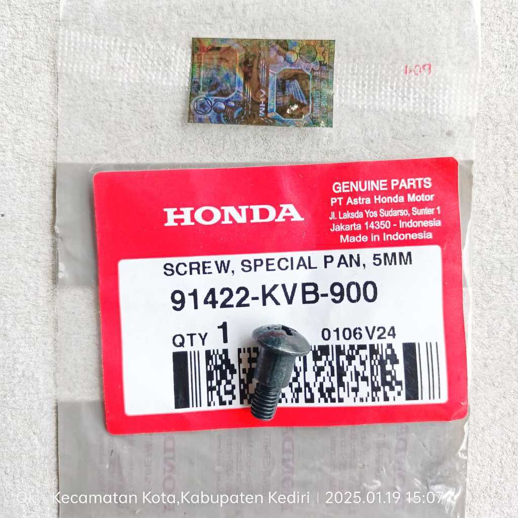สกรูกระทะ 5MM - Bolt-Front Cover Body Bolt-Front Body Honda CS1 Revo-110 Original AHM 91422-KVB-900