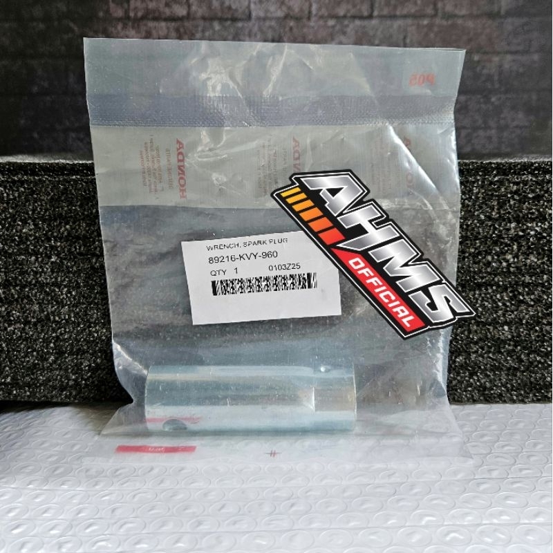 กุญแจหัวเทียน Vario 150 125 BeAT Scoopy 89216KVY960 Original AHM