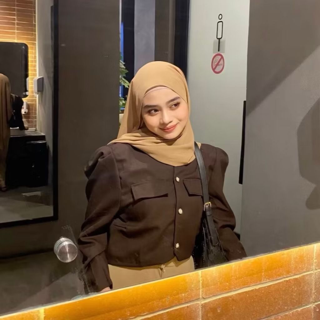 Sonia Blazer Crop Top - เสื้อครอปผู้หญิงสไตล์เกาหลีล่าสุด /